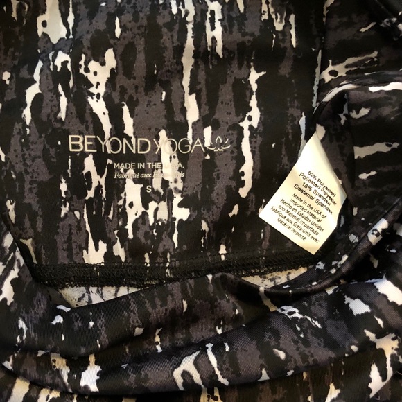 Beyond Yoga Leggings - Picture 3 of 5